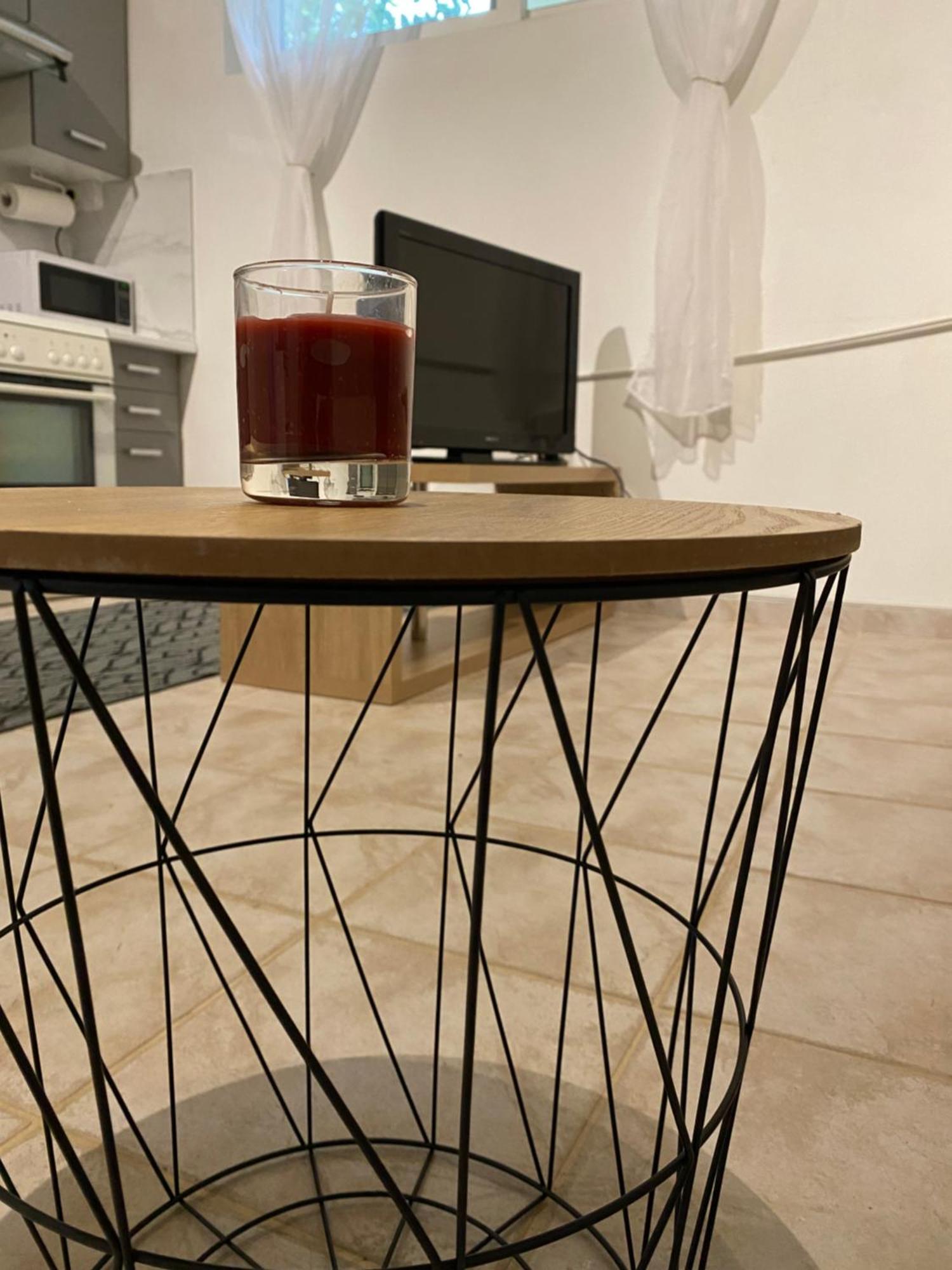 Independent House At Glyfada Apartment เอเธนส์ ภายนอก รูปภาพ