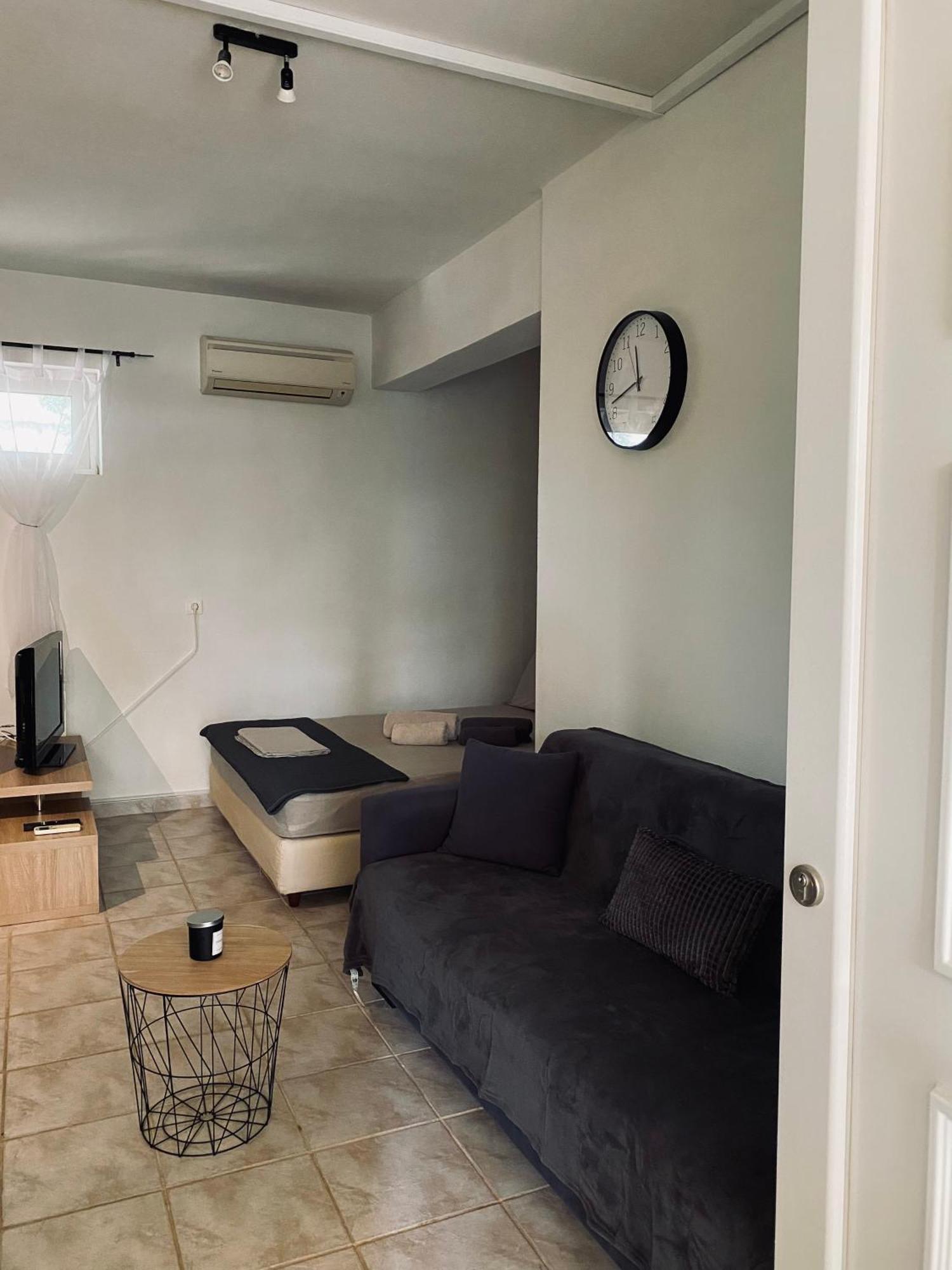 Independent House At Glyfada Apartment เอเธนส์ ภายนอก รูปภาพ