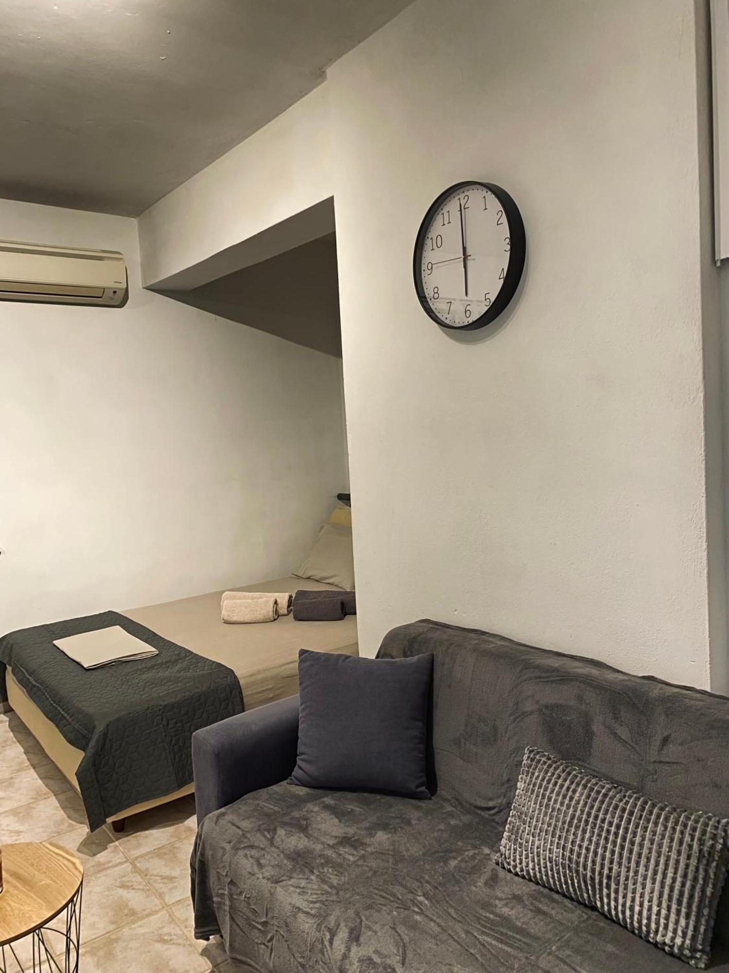 Independent House At Glyfada Apartment เอเธนส์ ภายนอก รูปภาพ